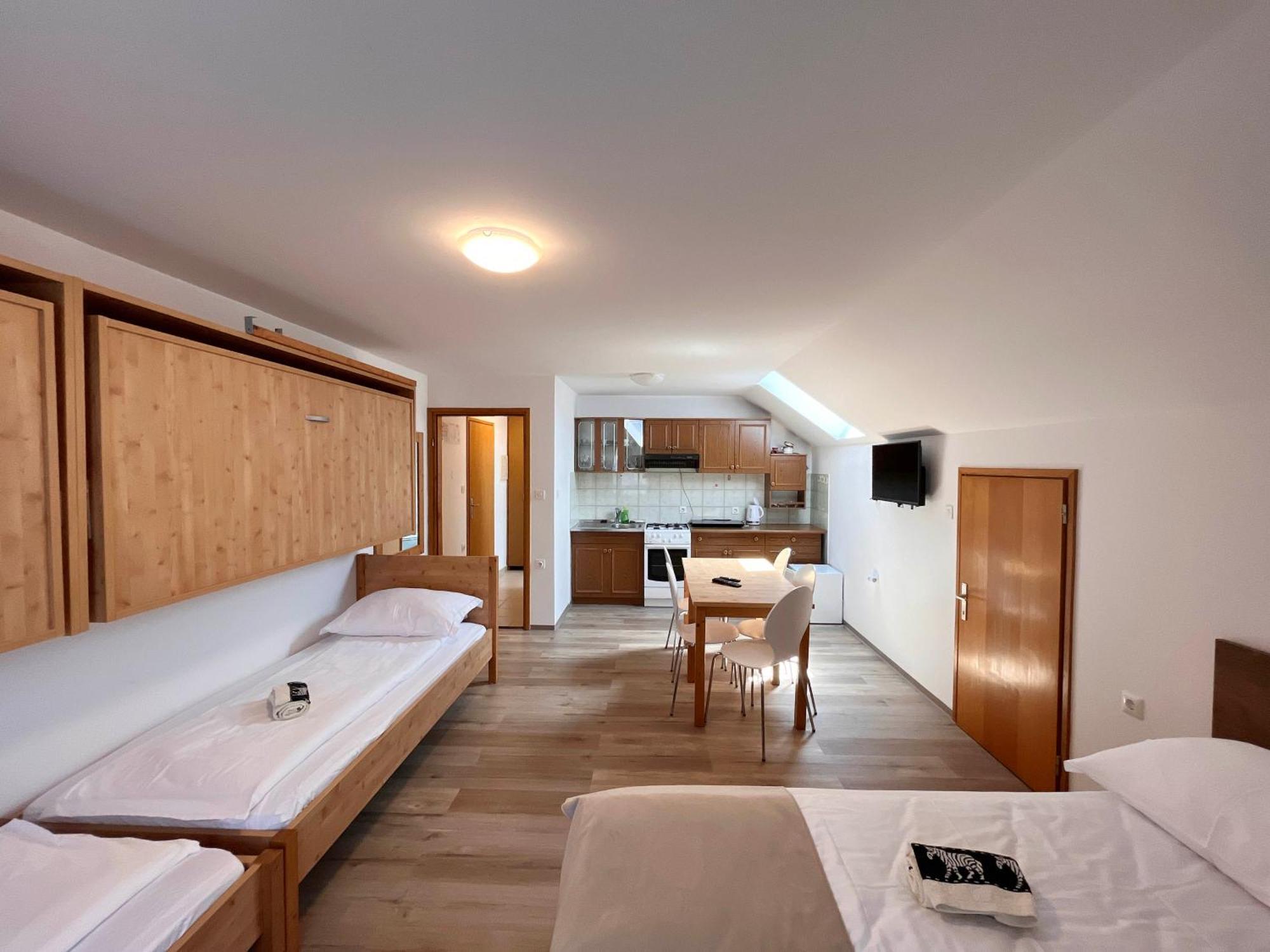 Apartments Vila Leska Zgornji Leskovec Exteriér fotografie